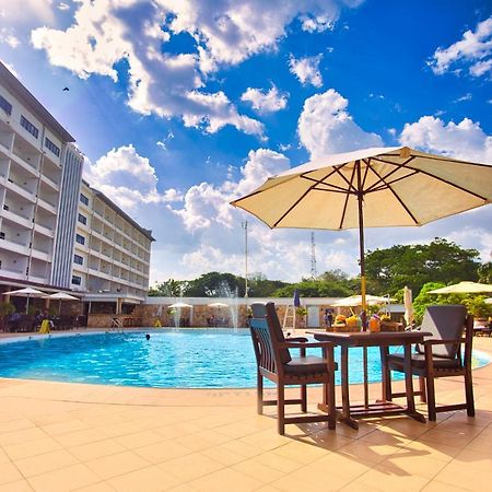 Lancaster Kumasi Hotel Bagian luar foto