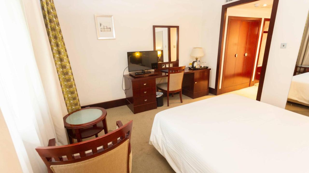 Lancaster Kumasi Hotel Bagian luar foto