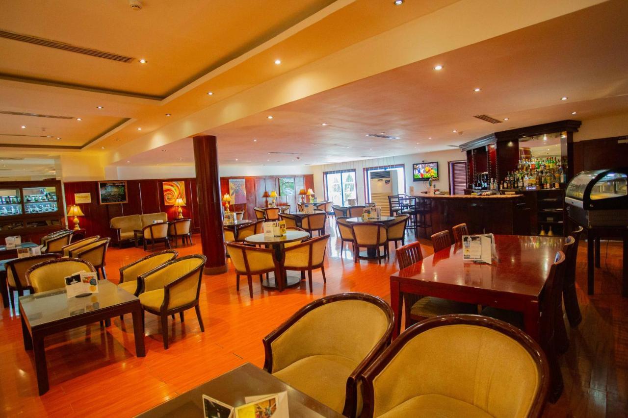 Lancaster Kumasi Hotel Bagian luar foto